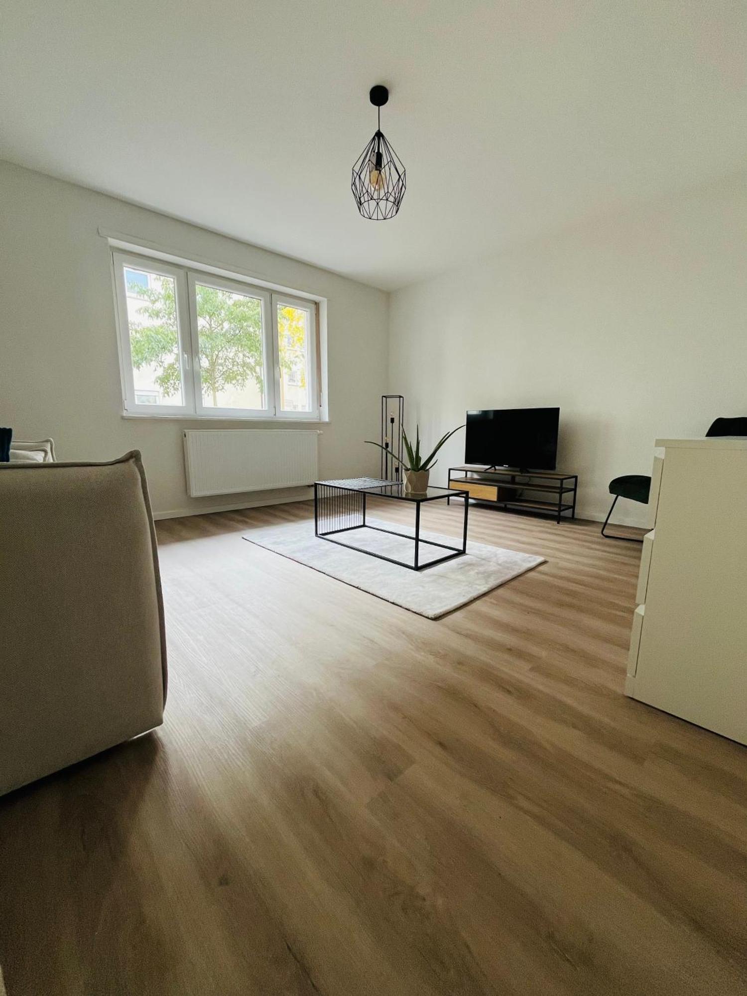 Black Forest City Apartment Mit Kostenlosem Parkplatz Freiburg im Breisgau Luaran gambar